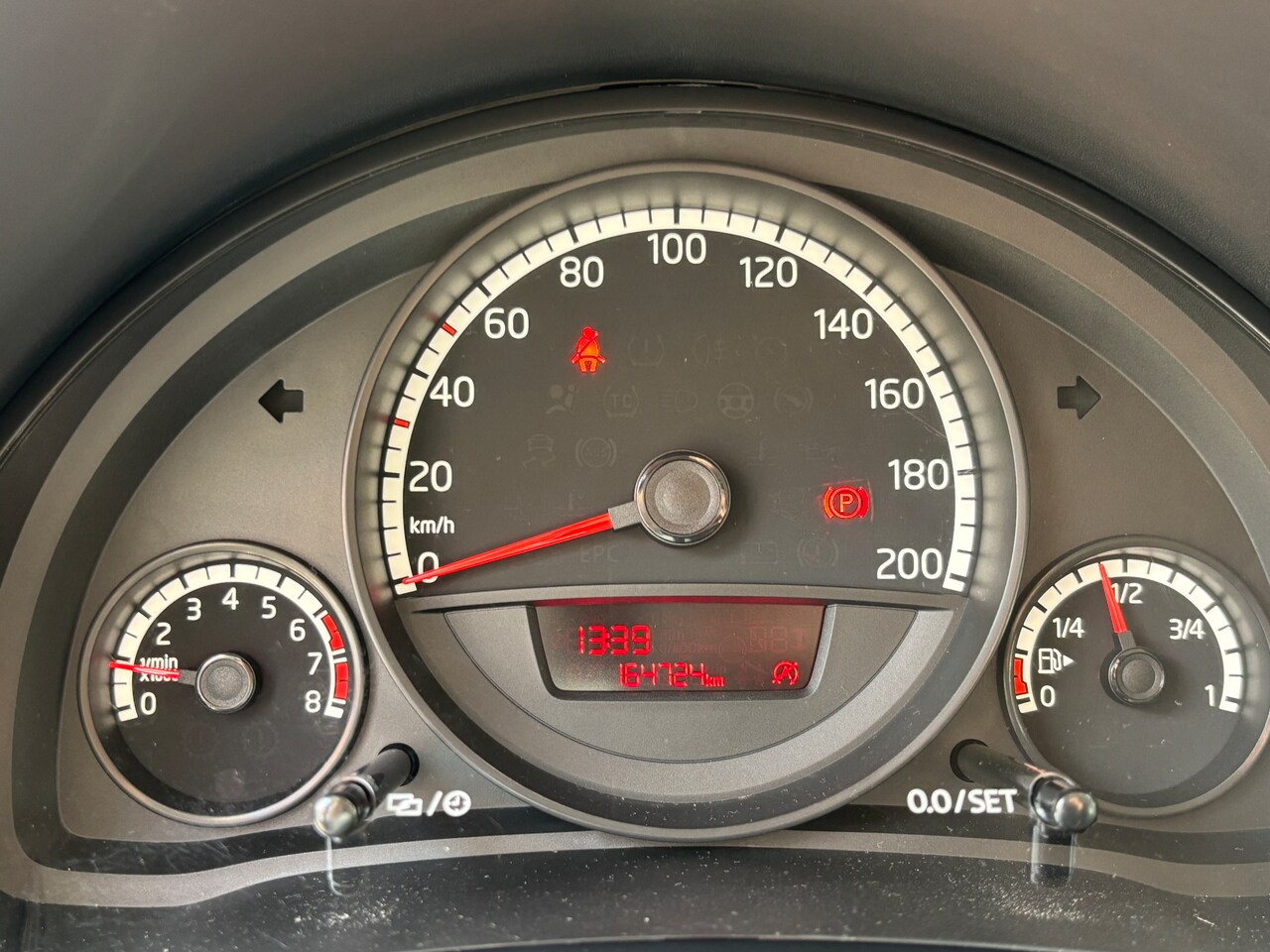 Volkswagen Up! - 1.0 move up! BlueMotion | Org-NL auto. 5drs. Airco. Dealer ondh.