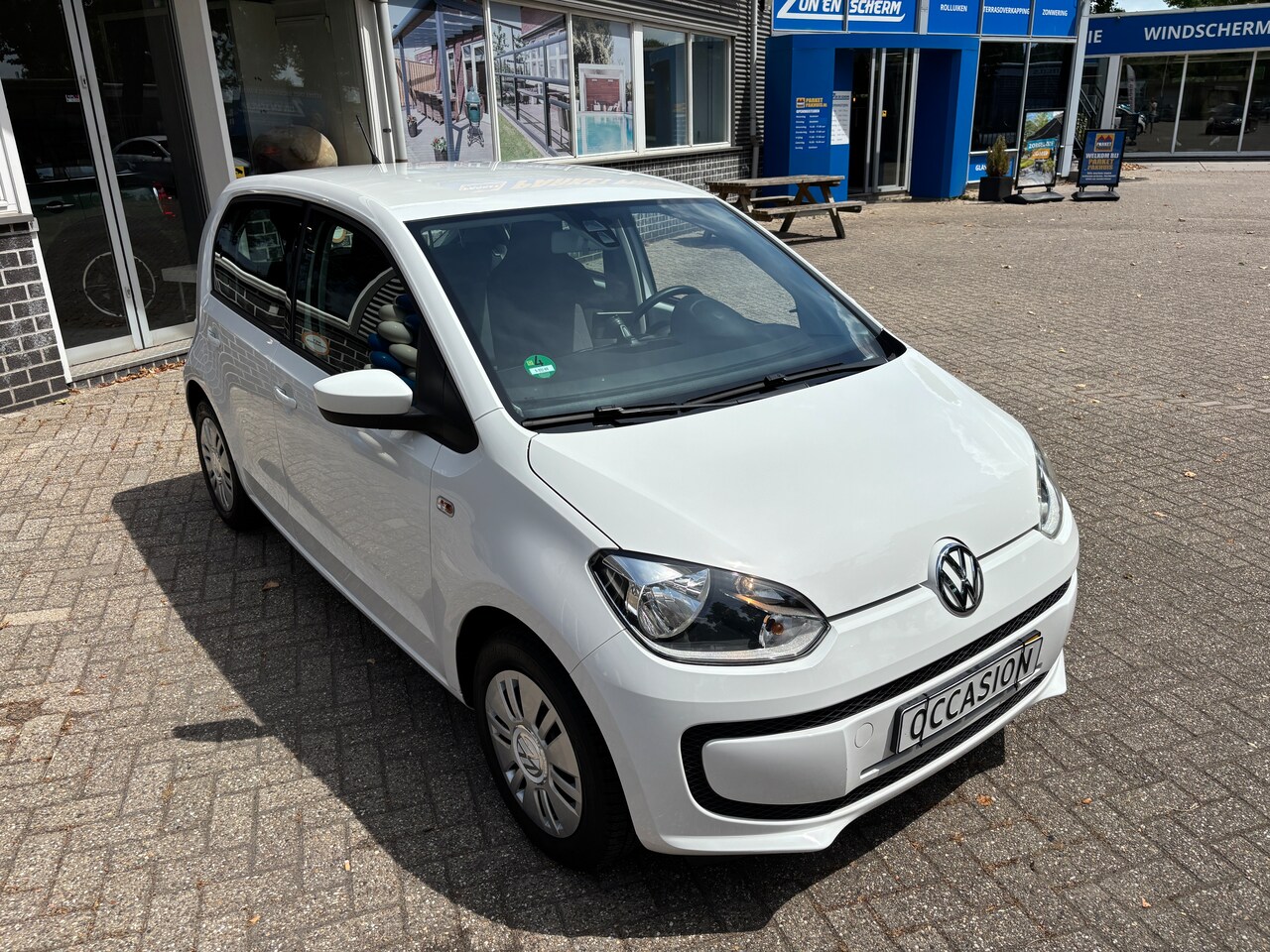 Volkswagen Up! - 1.0 move up! BlueMotion | Org-NL auto. 5drs. Airco. Dealer ondh.