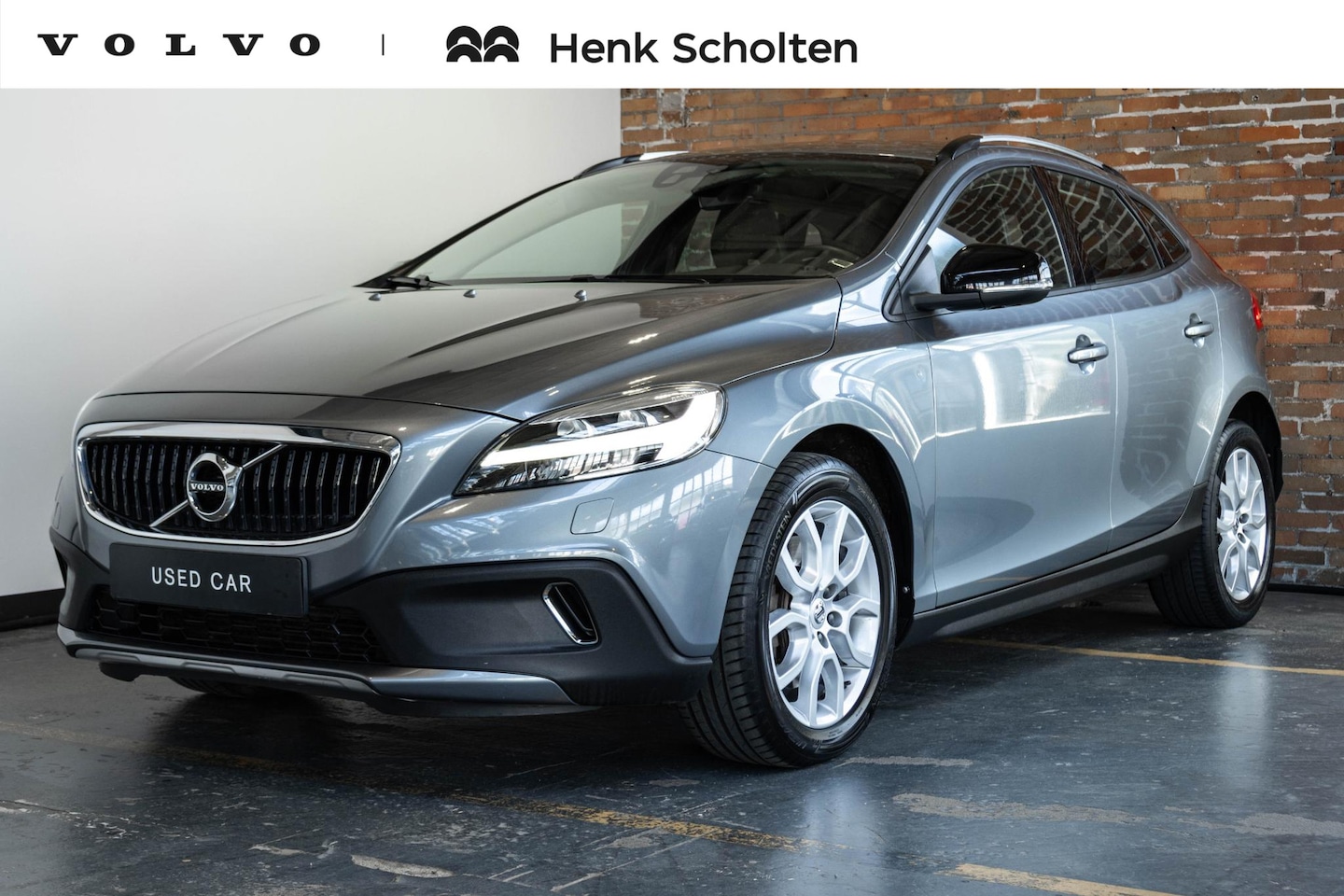 Volvo V40 Cross Country - T3 Automaat Nordic+ | Dealeronderhouden | Parkeerverwarming | Stoelverwarming | Volvo on C - AutoWereld.nl