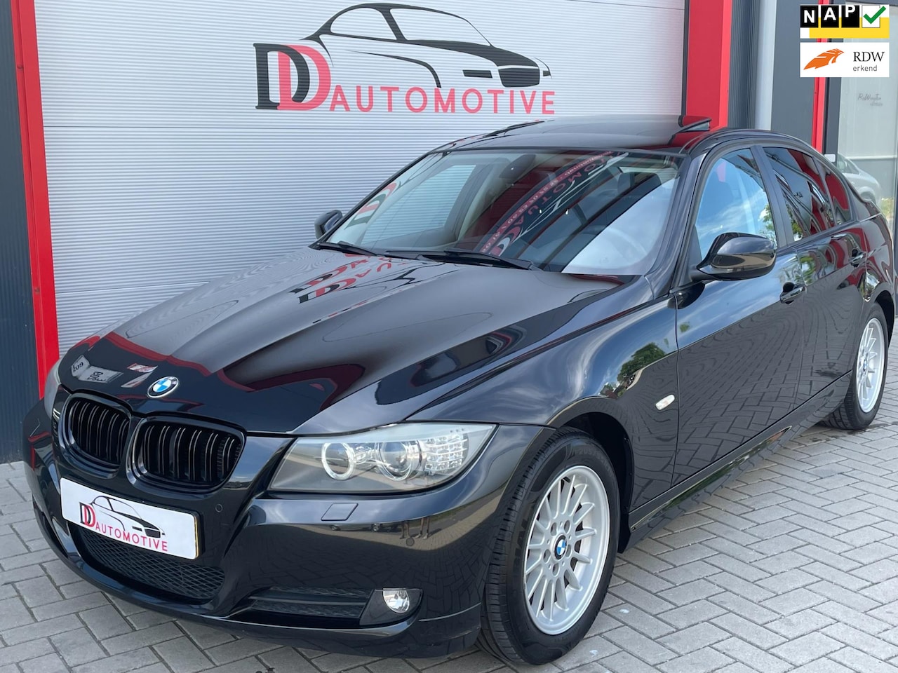 BMW 3-serie - 318i High Executive NAVI/PDC/STOELVERW/XENON/CRUISE - AutoWereld.nl