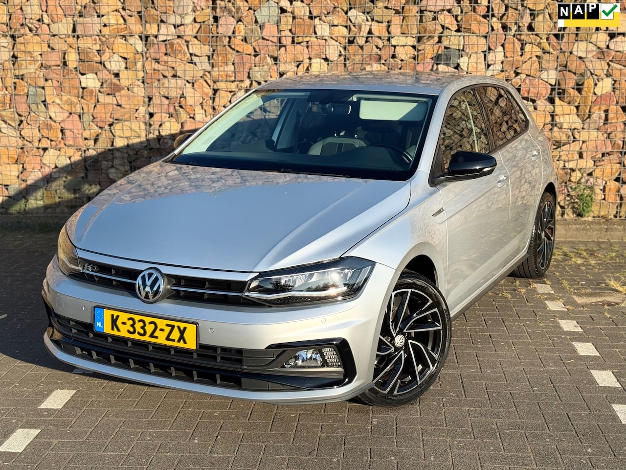 Volkswagen Polo - 1.0 TSI Highline R-Line - AutoWereld.nl