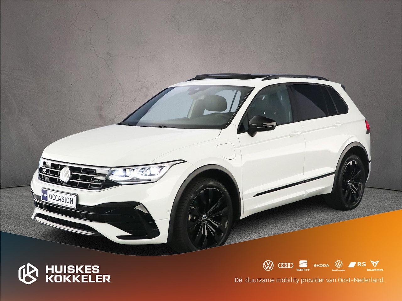 Volkswagen Tiguan - R-Line Business+ 1.4 TSI eHybrid 245pk DSG Automaat Trekhaak, Panoramadak, Lederen bekledi - AutoWereld.nl