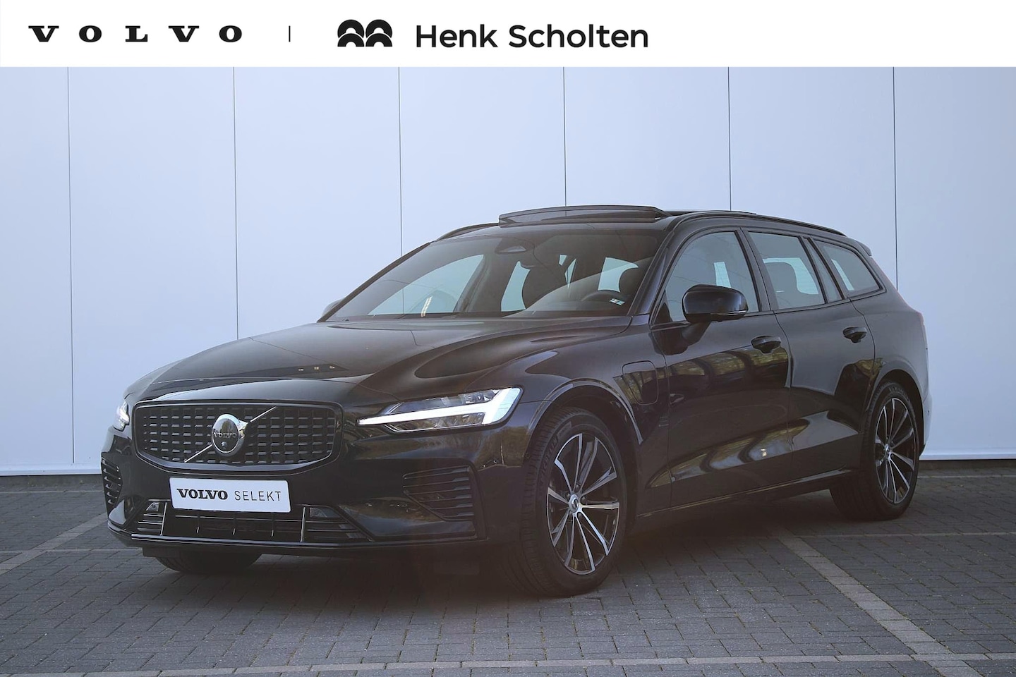 Volvo V60 - T6 Plug-in hybrid AWD Plus Dark | 360 camera | Stoel&Stuurverwarming | Verwarmbare 2e Zitr - AutoWereld.nl