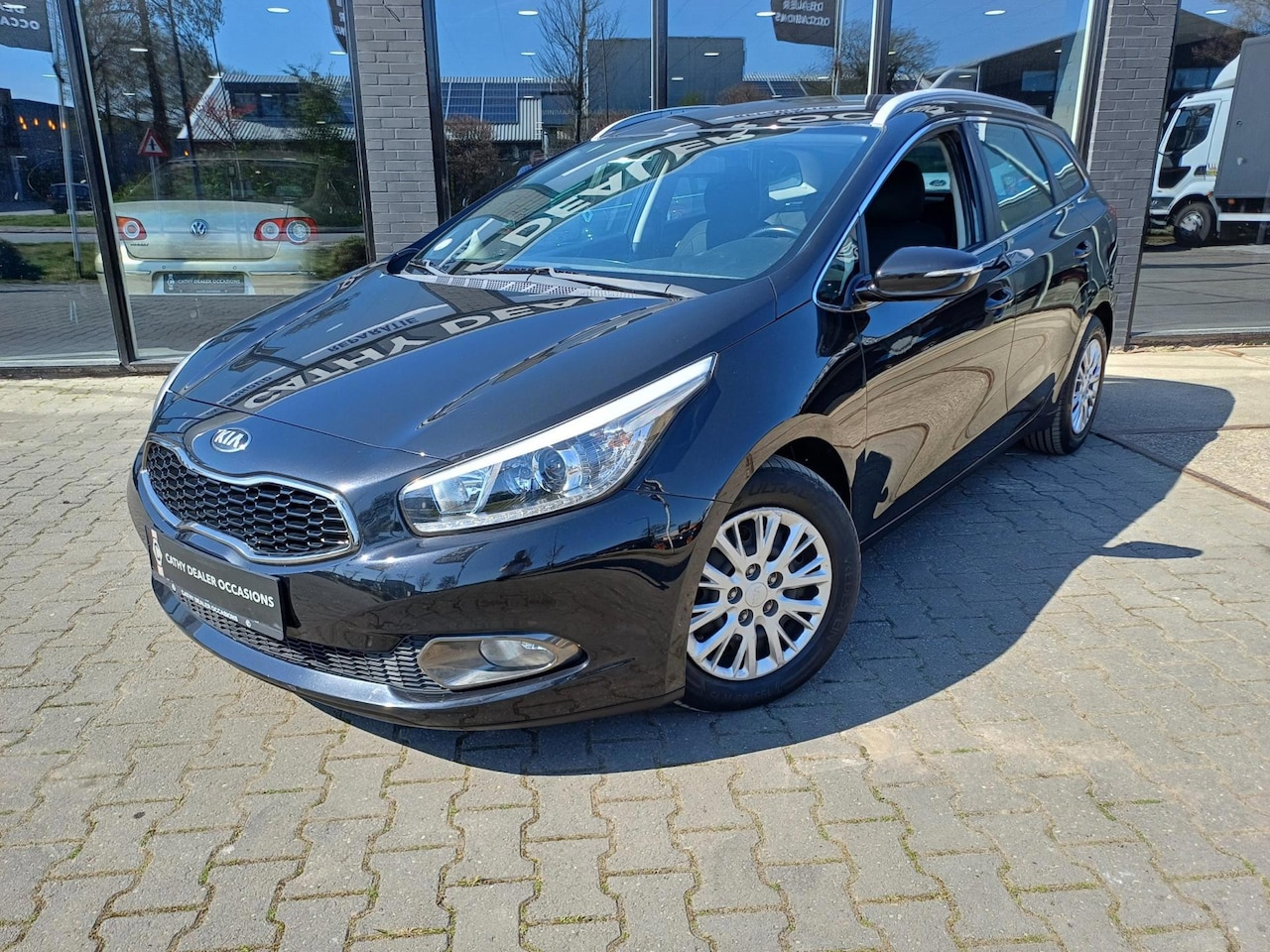 Kia Cee'd Sportswagon - 1.6 GDI Comfort Pack Facelift Led Navigatie Bluetooth Cruise Airco - AutoWereld.nl
