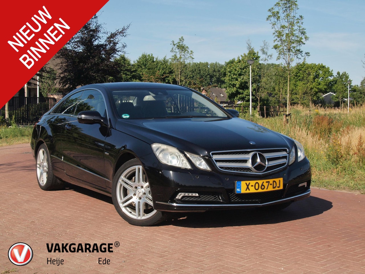 Mercedes-Benz E-klasse Coupé - 350 CGI Elegance youngtimer | 6 cilinder  | Automaat | Leer | Parkeersensoren | Bluetooth - AutoWereld.nl