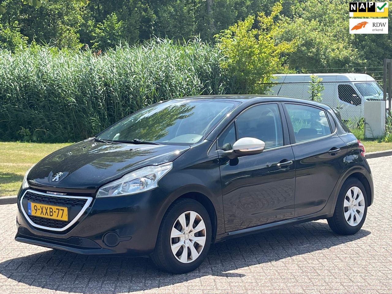 Peugeot 208 - 1.0 PureTech LIKE/AIRCO/CRUISE/ELECRAMEN VOOR - AutoWereld.nl