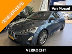 Ford Focus - 1.0 EcoBoost Titanium Business 17'' | Trekhaak | ACC | Keyless Entry | Apple Carplay & And