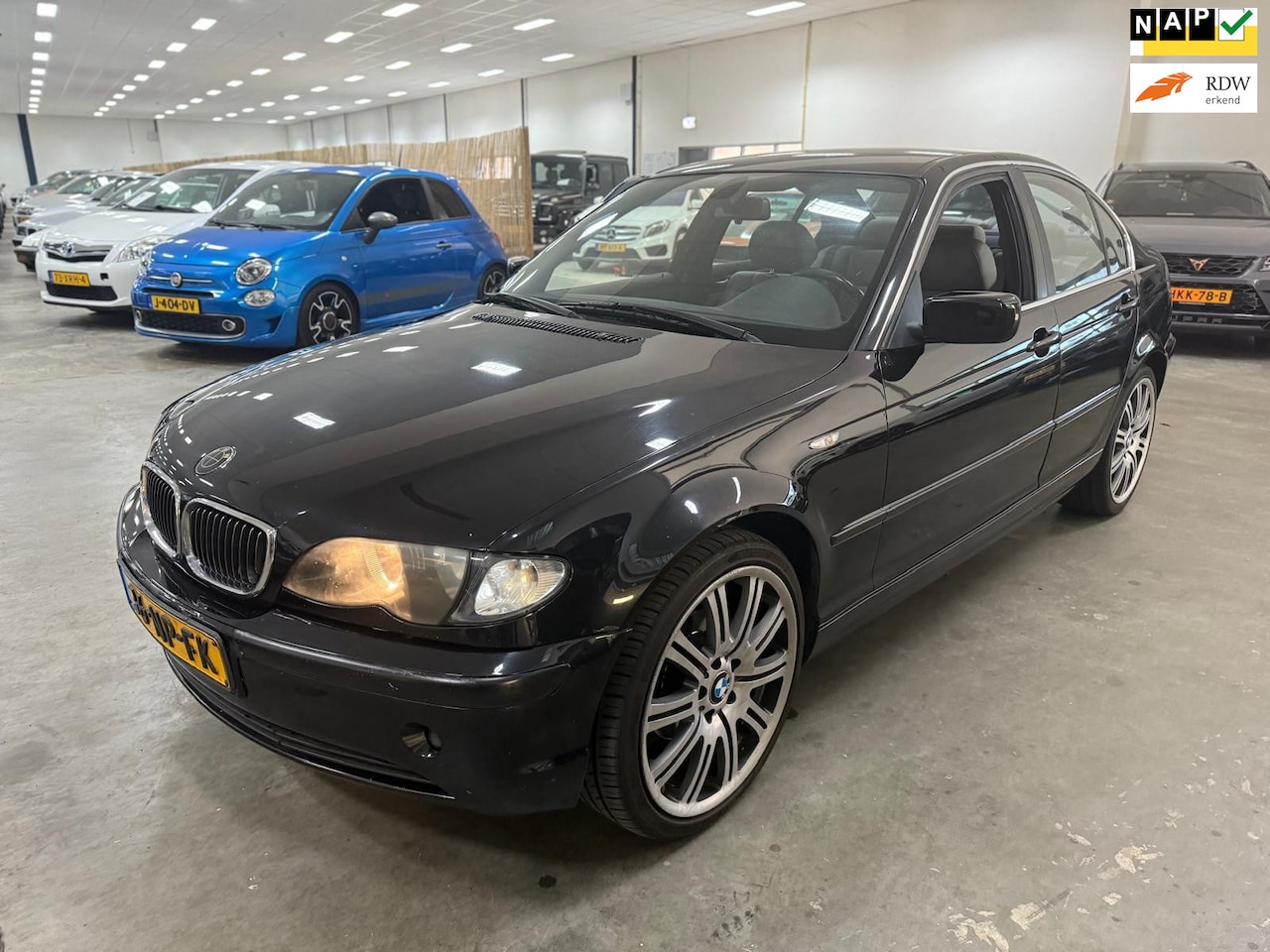 BMW 3-serie - 320i Special Executive / AUTOMAAT / NAVI-MULTIMEDIA / NIEUWE MOTOR - AutoWereld.nl