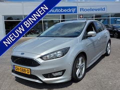 Ford Focus - 1.5 EcoBoost 150pk Automaat Titanium Edition ST-Line 5-Deurs | Navi | Clima | Cruise | Lic