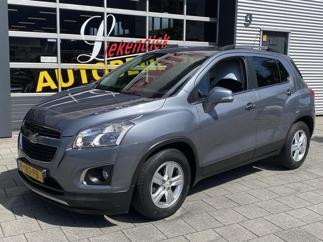 Chevrolet Trax - 1.6 LS - Airco I Sport velgen & interieur I PDC I Comfort pakket I Dealer onderhouden - AutoWereld.nl