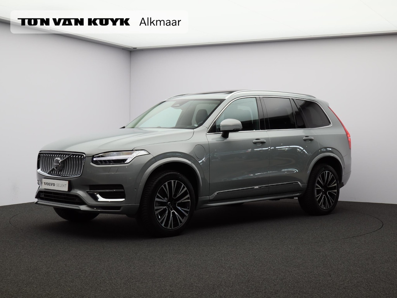 Volvo XC90 - T8 455PK Recharge AWD Ultra Bright / B&W Audio / Luchtvering / 360gr Camera / Head-Up / Pa - AutoWereld.nl