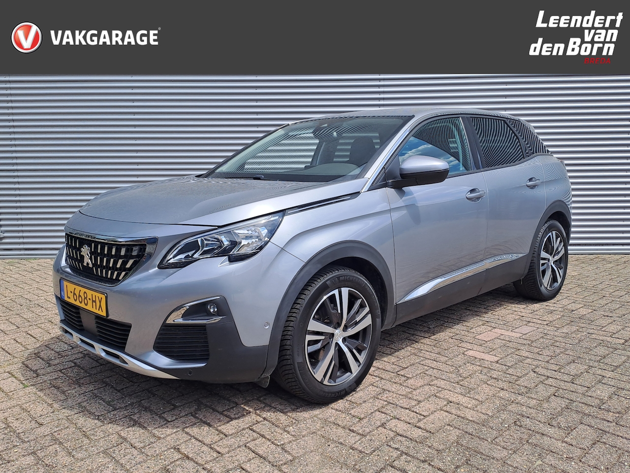 Peugeot 3008 - 1.2 PureTech Crossway | PDC | Trekhaak | Navi | Cruise | Camera - AutoWereld.nl