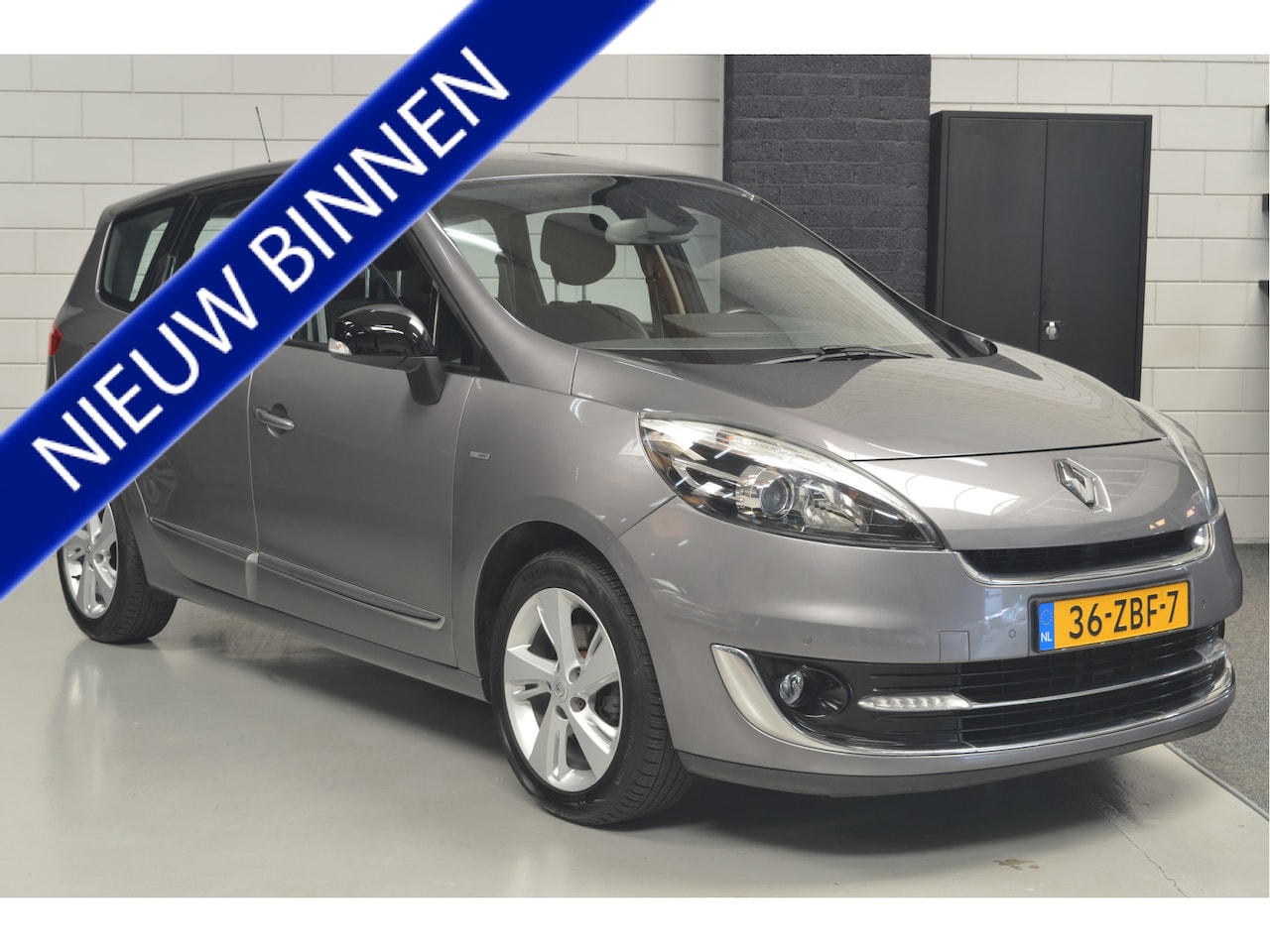 Renault Grand Scénic - 2.0 Bose // AUTOMAAT // CLIMA // TREKHAAK // CRUISE // NAVI // CAMERA&PDC // - AutoWereld.nl