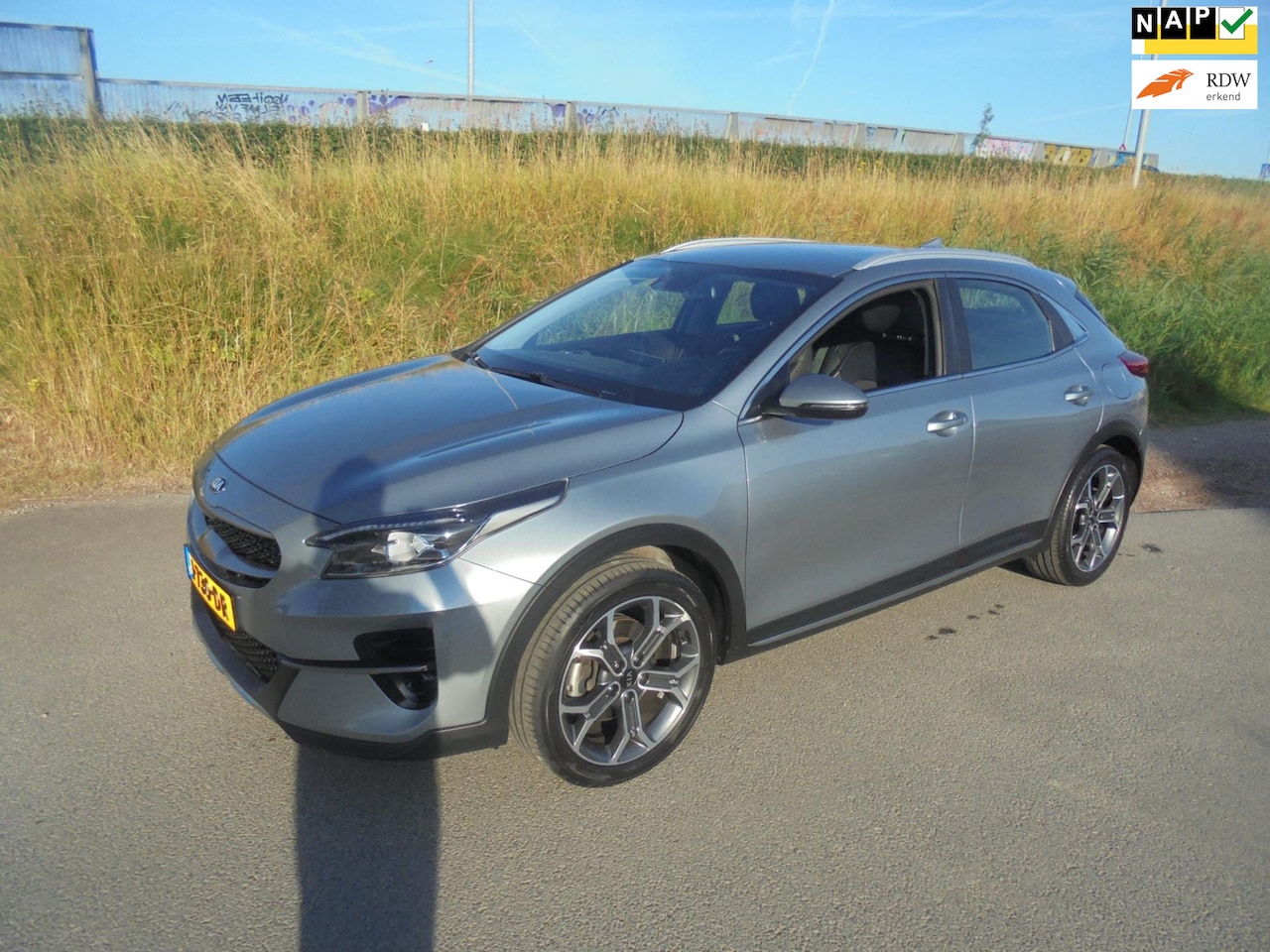 Kia XCeed - Kia X Ceed 1.0 benzine airco ecc lmv navigatie camera - AutoWereld.nl