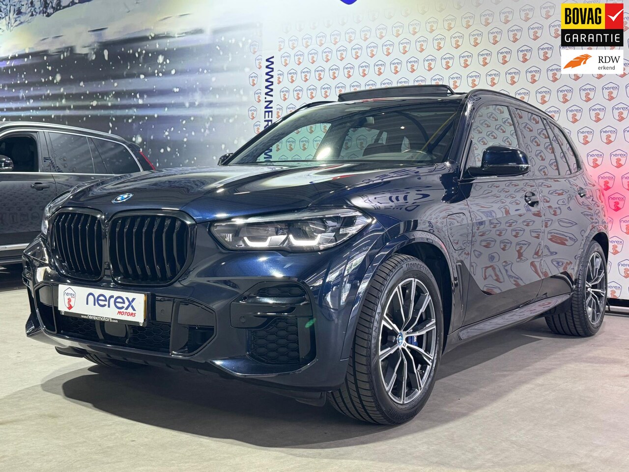 BMW X5 - XDrive45e High Executive M-SPORT | Luchtvering | Shadow | Pano | Memory - AutoWereld.nl