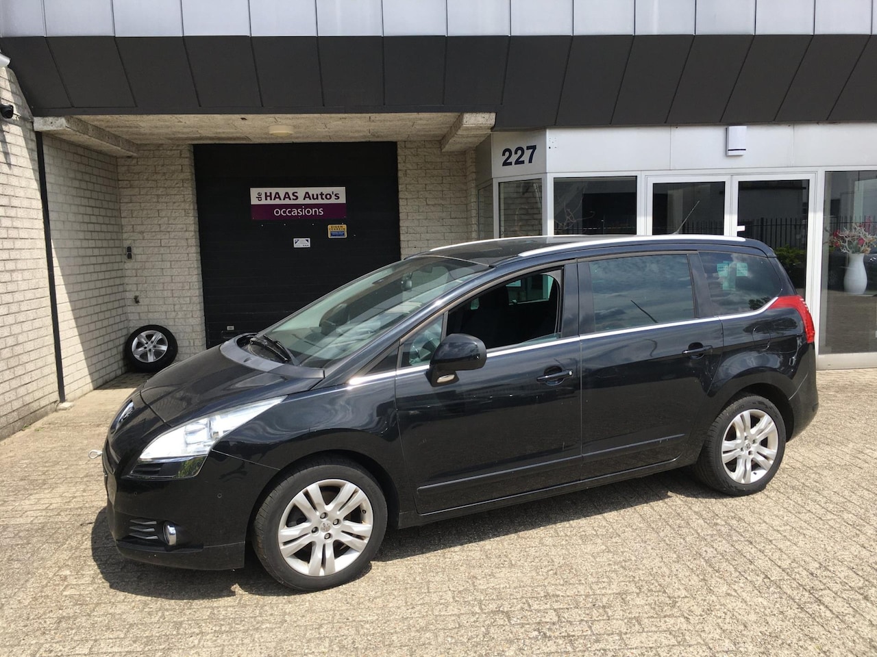 Peugeot 5008 - 2.0 HDiF GT 7 SEATS / ENGINE PROBLEM / MOTOR NOT START / PROBLEM CAR - AutoWereld.nl