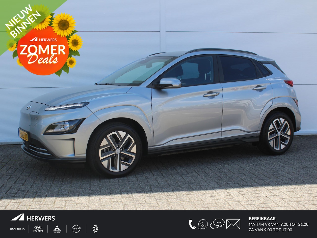 Hyundai Kona Electric - EV Comfort 64 kWh / Trekhaak Afneembaar / Navigatie + Apple Carplay/Android Auto / Warmtep - AutoWereld.nl