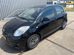 Toyota Yaris - 1.3 VVTi Cool/ Koude airco