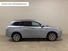 Mitsubishi Outlander - 2.0 PHEV Instyle Dak Leer 4x4 Camera Navi