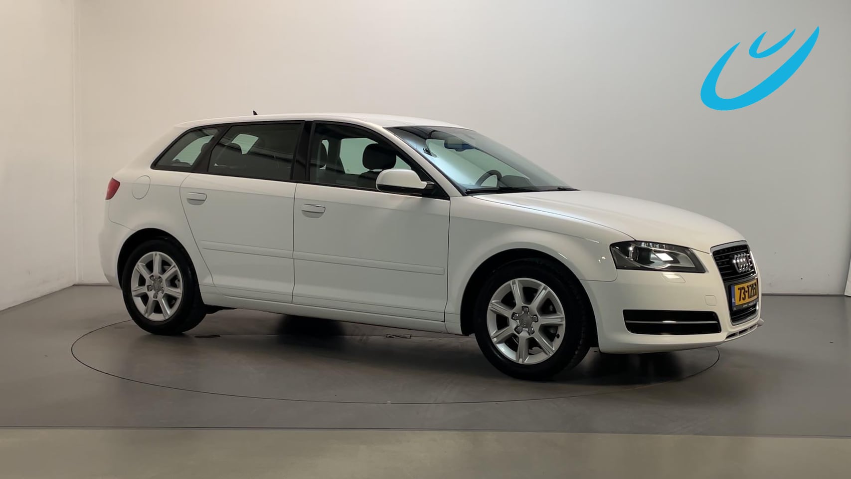 Audi A3 Sportback - 1.2 TFSI 105pk Ambiente Advance Navigatie Parkeersensoren Climate Control - AutoWereld.nl