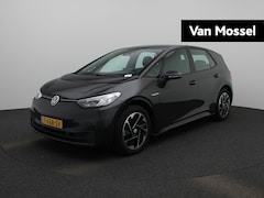 Volkswagen ID.3 - Pure 45 kWh 150 PK | Automaat | Camera | Navigatie | Parkeersensoren | Climate Control | S