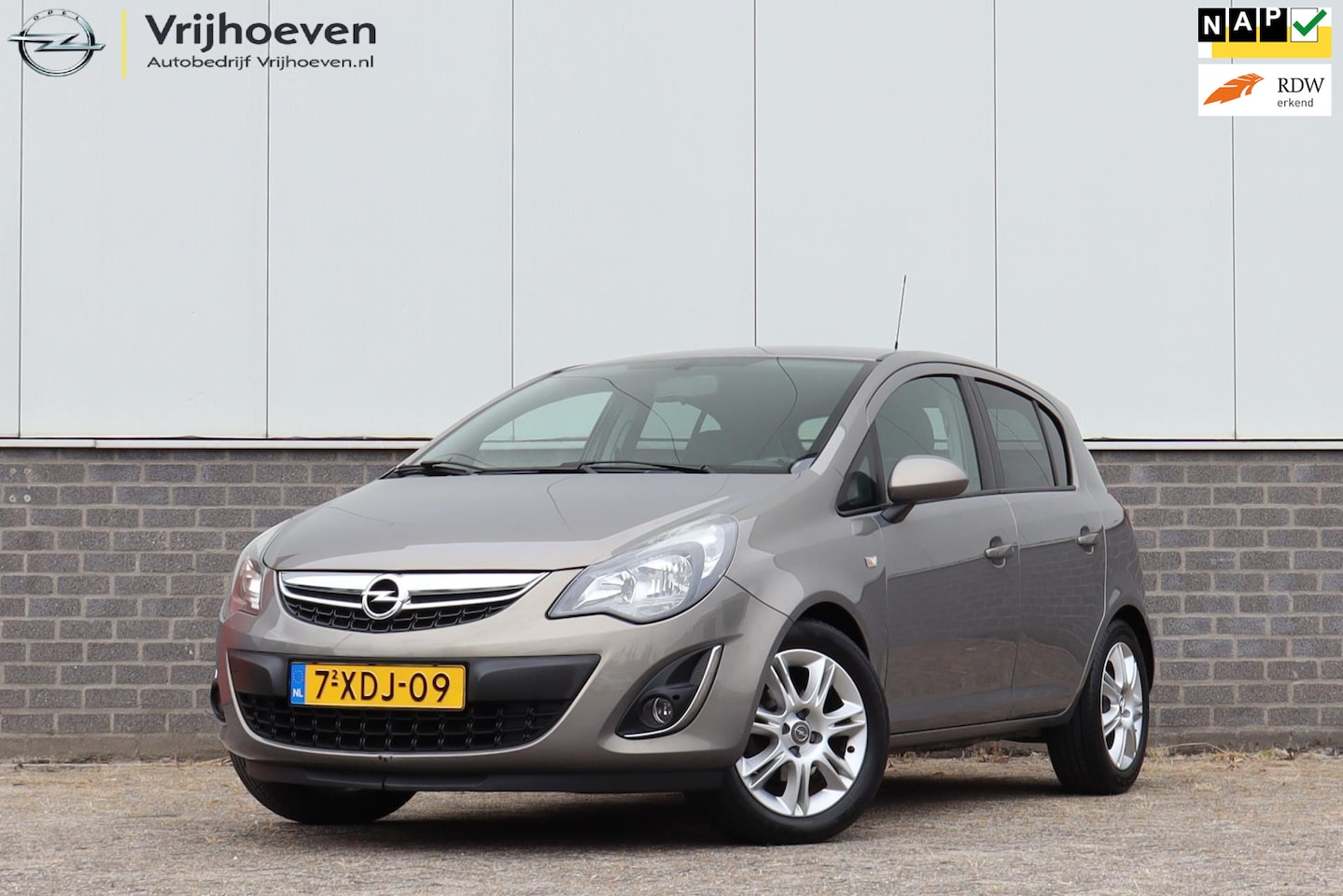 Opel Corsa - 1.4-16V BlitZ Navi - AutoWereld.nl