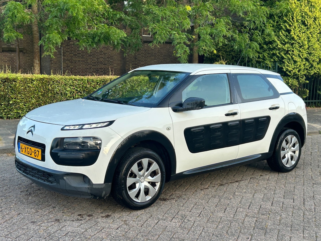 Citroën C4 Cactus - 1.2 VTi Live Airco! Trekhaak! Hoge instap! Goed rijdend! NAP! LED! Zuinig! - AutoWereld.nl