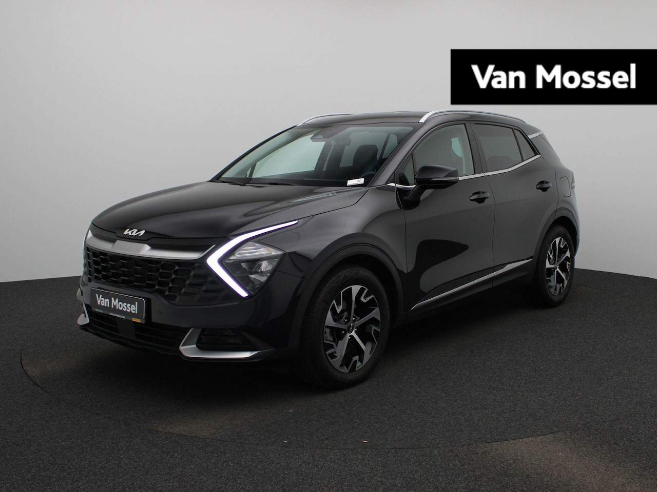 Kia Sportage - 1.6 T-GDi 48V 7DCT Inspire 150 PK Navigatie | Climate Control | Cruise Control | Parkeerse - AutoWereld.nl