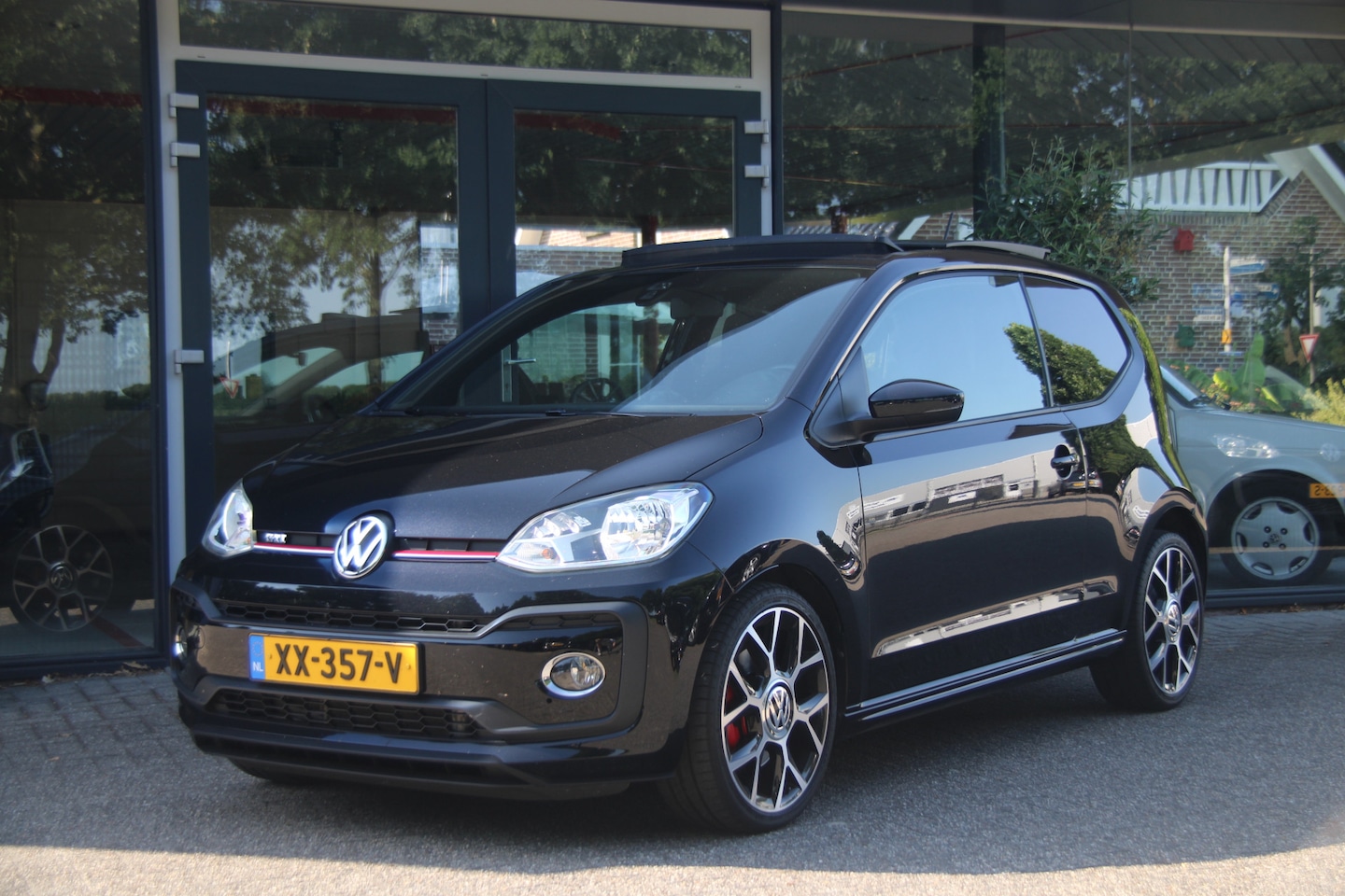 Volkswagen Up! - 1.0 TSI GTI | Org. NL | Pano | Camera | - AutoWereld.nl