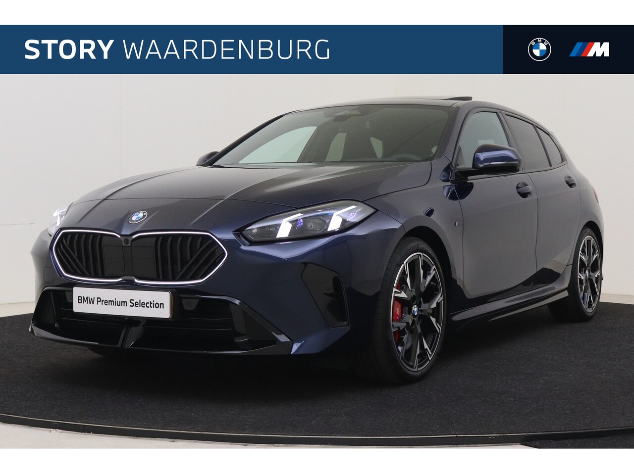 BMW 1-serie - 120 High Executive M Sport Automaat / Panoramadak / M Sportstoelen / Parking Assistant Pro - AutoWereld.nl