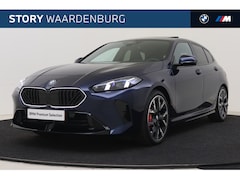 BMW 1-serie - 120 High Executive M Sport Automaat / Panoramadak / M Sportstoelen / Parking Assistant Pro