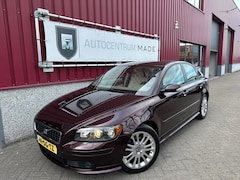 Volvo S40 - 2.4i Summum // Clima // Cruise control // Leder