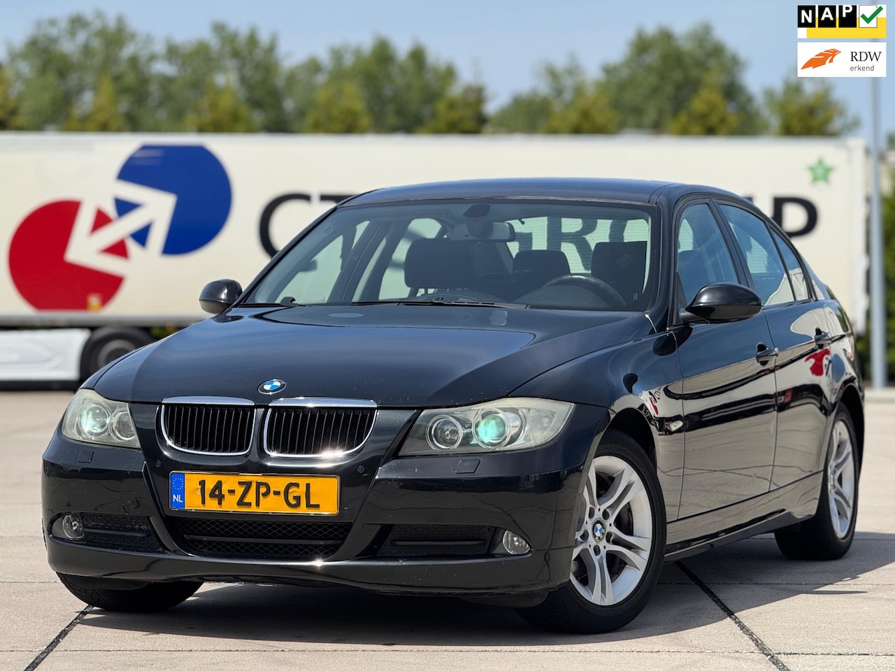 BMW 3-serie - 316i Business Line | Navigatie | Climate Control | Parkeersensoren | Xenon | Cruise Contro - AutoWereld.nl