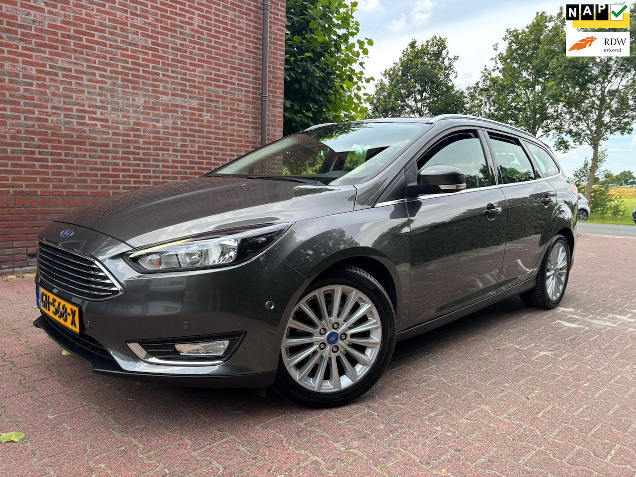 Ford Focus Wagon - 1.0 Titanium Edition 1.0 Titanium Edition - AutoWereld.nl