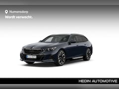 BMW 5-serie Touring - 530e | M-Sport Pro | 21'' | Panorama. | Harman/Kardon | Elek. stoel. + vent. | Trekhaak |