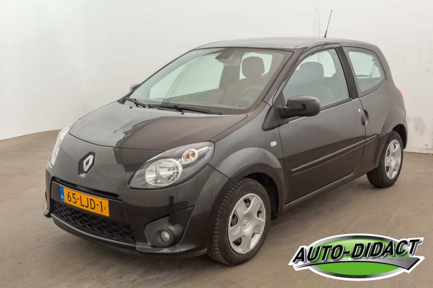 Renault Twingo - 1.2-16V Dynamique 1.2-16V Dynamique - AutoWereld.nl