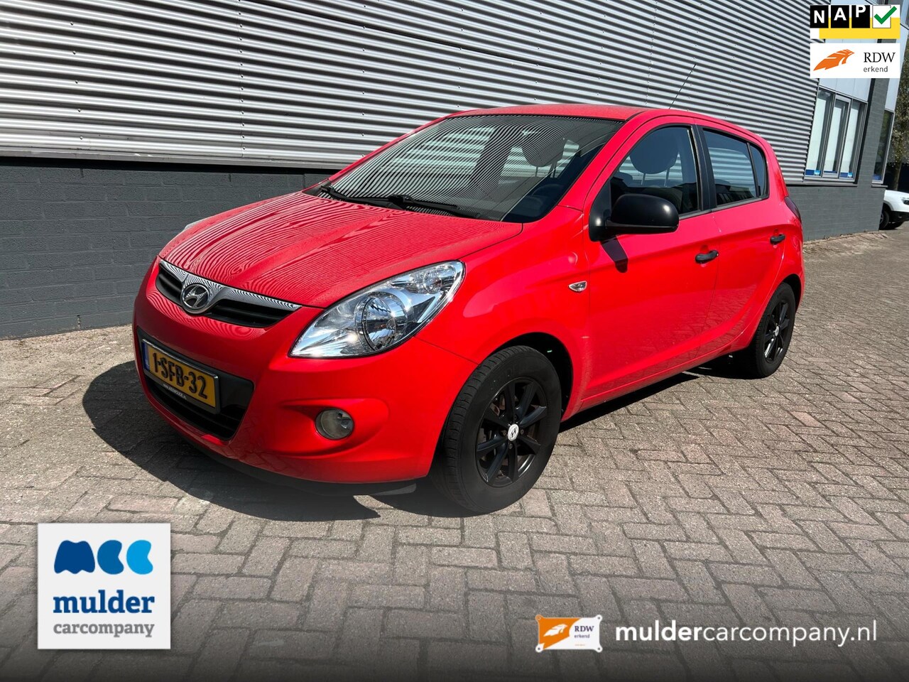 Hyundai i20 - 1.2i i-Motion / Airco / LM Velgen / Motor tikt / Zo meenemen - AutoWereld.nl