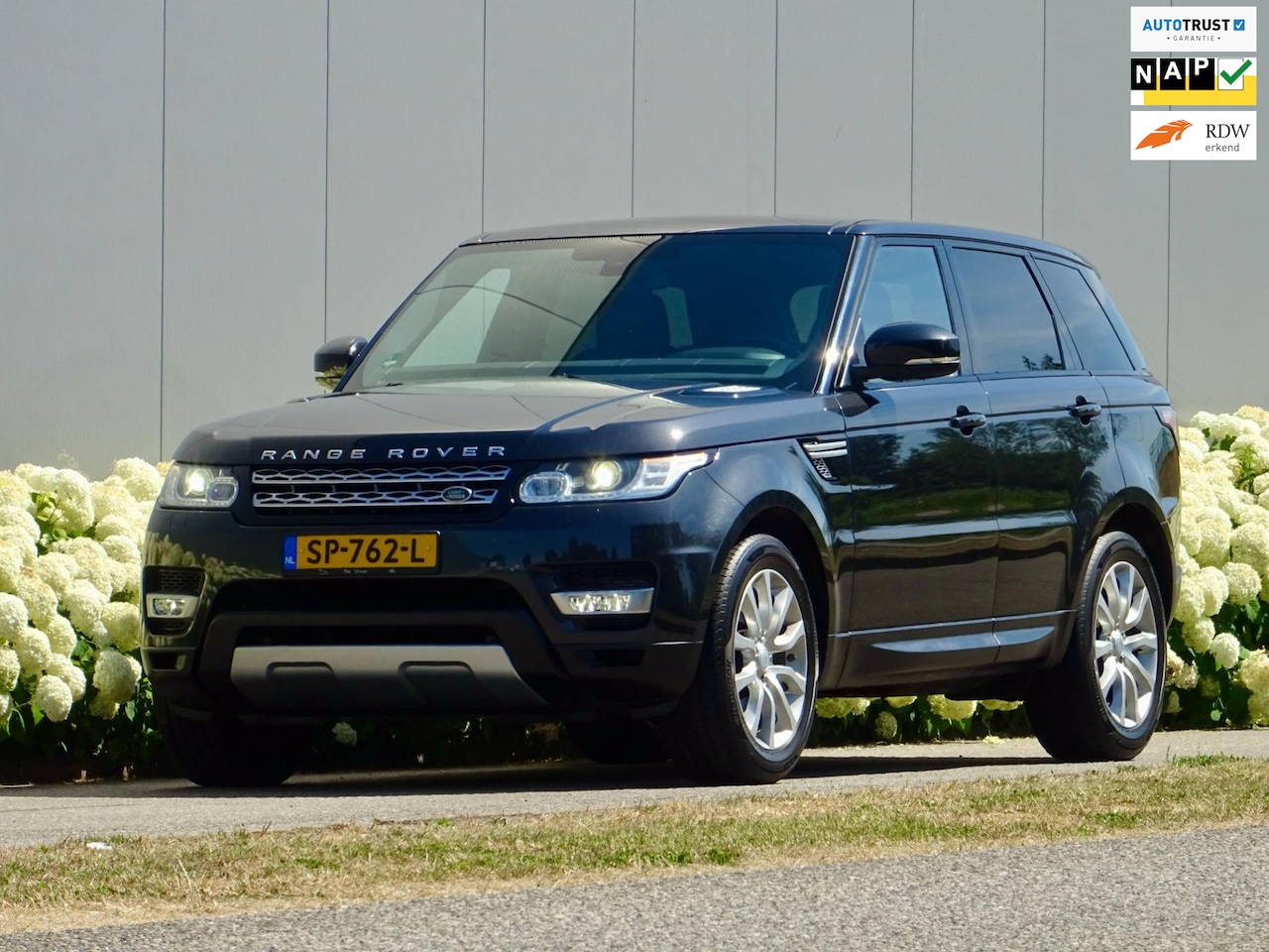 Land Rover Range Rover Sport - 3.0 TDV6 HSE D-Riem vv Trekhaak - AutoWereld.nl