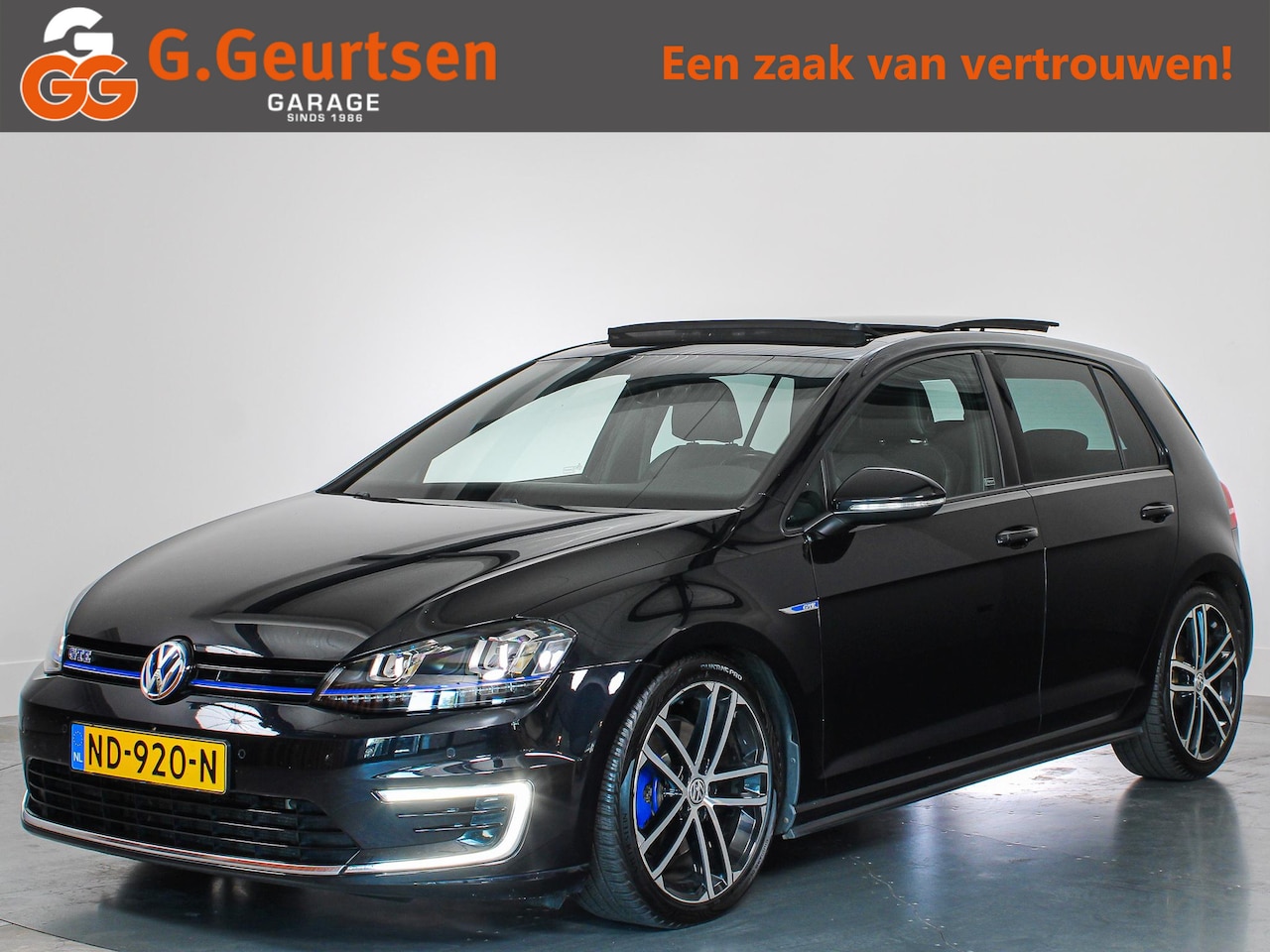 Volkswagen Golf - 1.4 TSI GTE 1.4 TSI GTE, Panoramadak, Volleder, Navigatie, Apple Carplay/Android Auto - AutoWereld.nl
