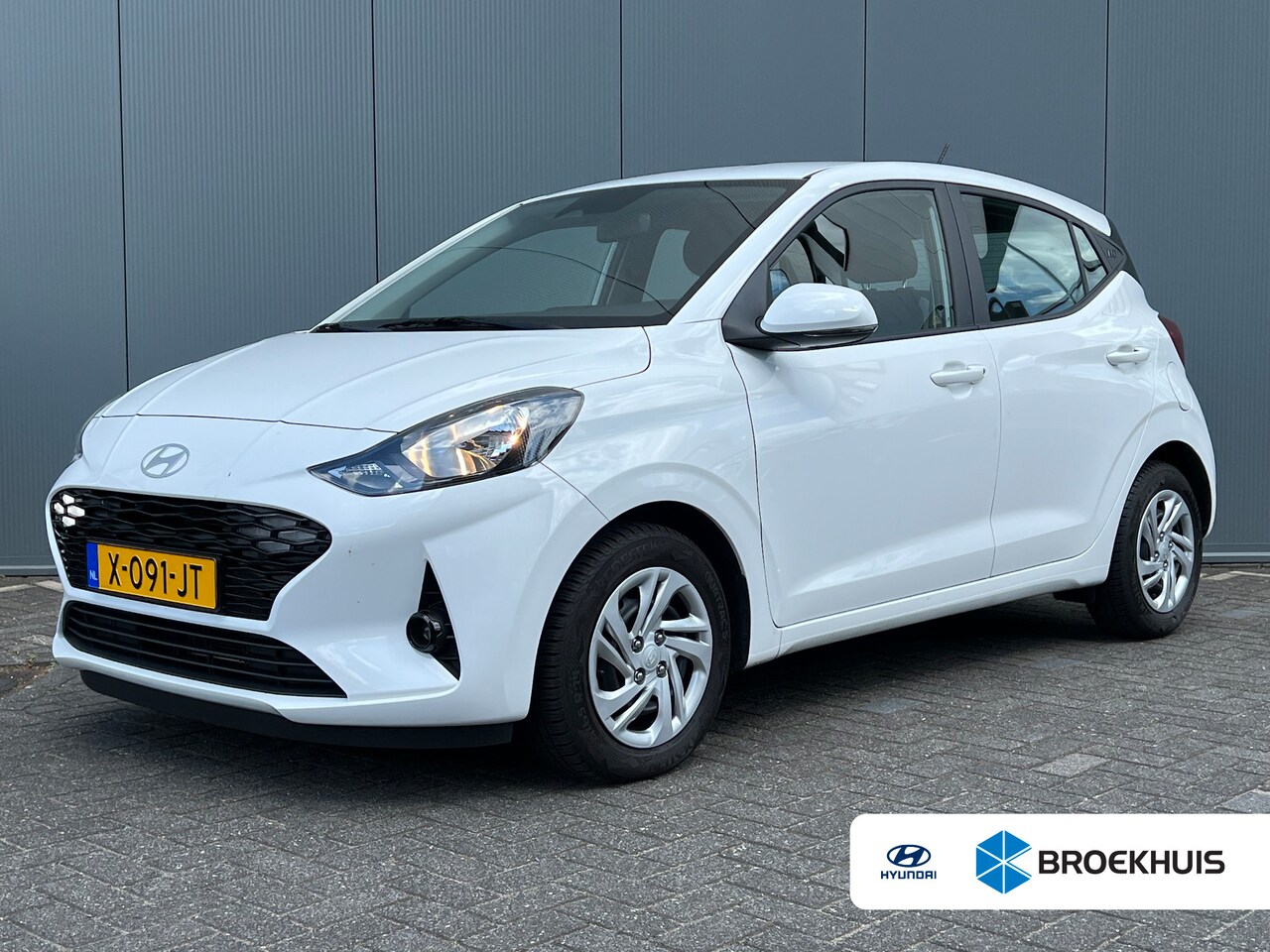 Hyundai i10 - 1.0 66pk Comfort Smart | 1.0 66pk Comfort Smart | Airco | Carplay | Camera | Navigatie | C - AutoWereld.nl