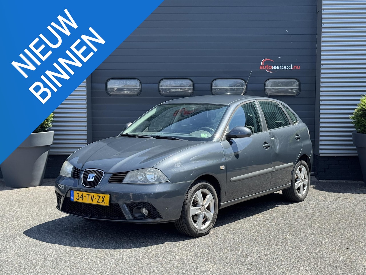 SEAT Ibiza - 1.6-16V Freestyle 5-26 APK! | Lichtmetalen Velgen | 5 Deurs | - AutoWereld.nl