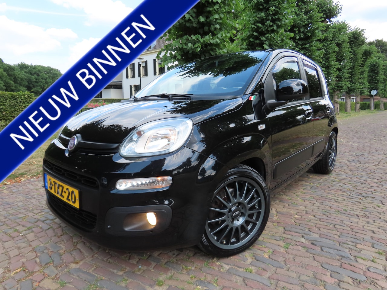 Fiat Panda - 0.9 TwinAir Lounge Airco Lm velgen Bleutooth Navigatie *Volledig dealer onderhouden* - AutoWereld.nl