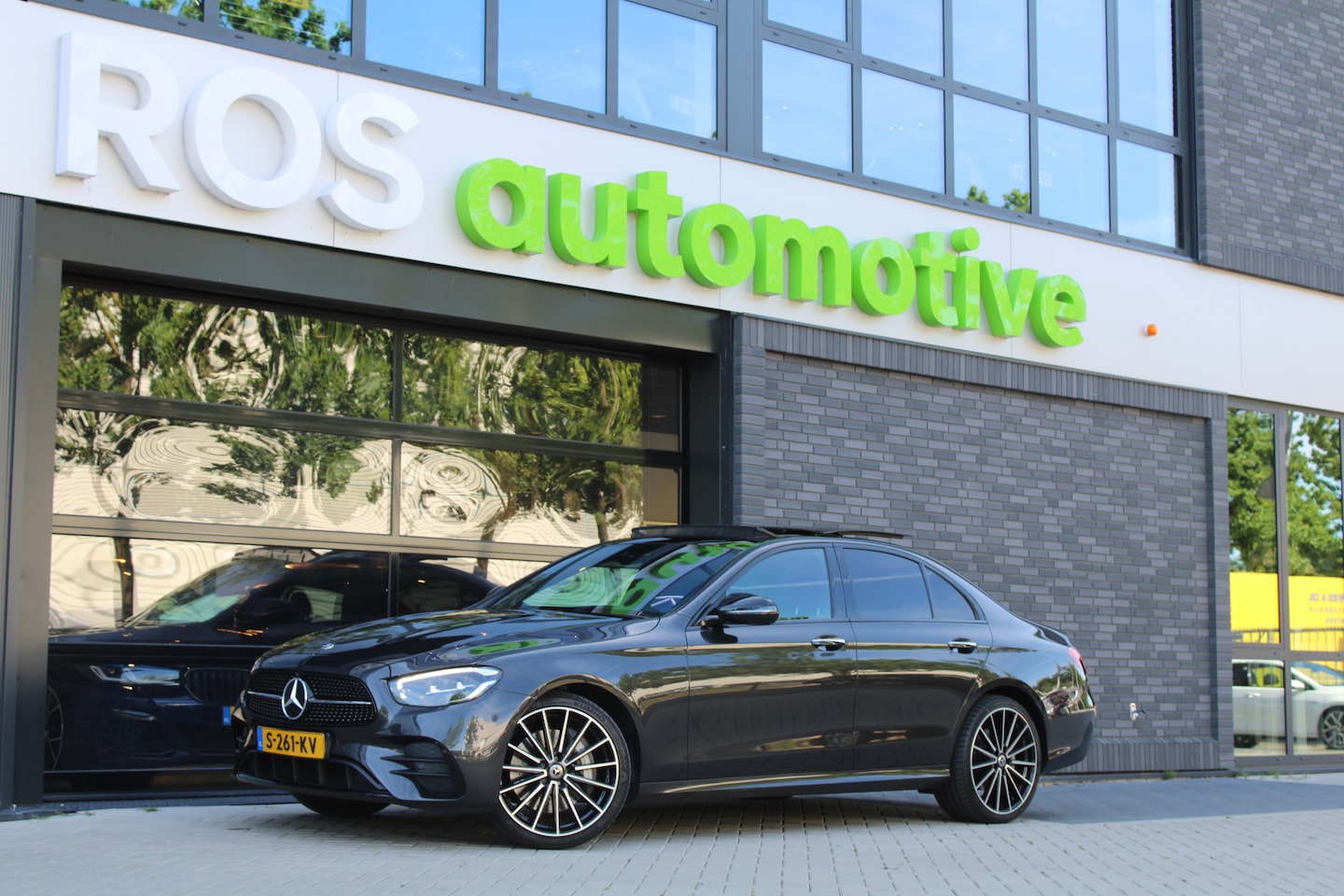 Mercedes-Benz E-klasse - 300 e AMG Line | NAP | BURMESTER | PANO | HUD | MEMORY | 360 | ACC | KEYLESS | - AutoWereld.nl