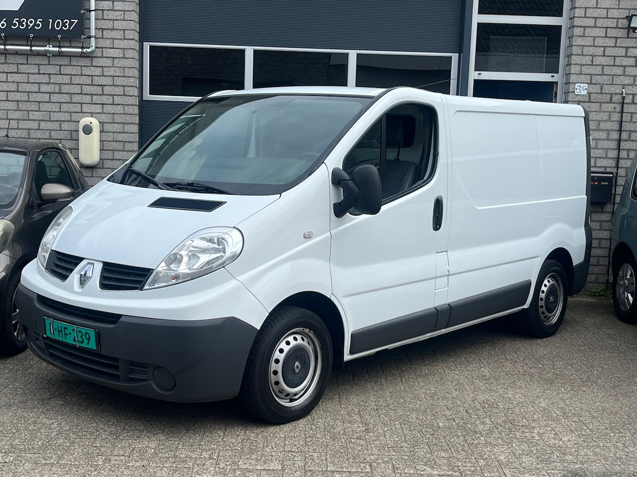 Renault Trafic - 2.0 dCi T27 L1H1 Générique Airco APK 30-04-2026 - AutoWereld.nl