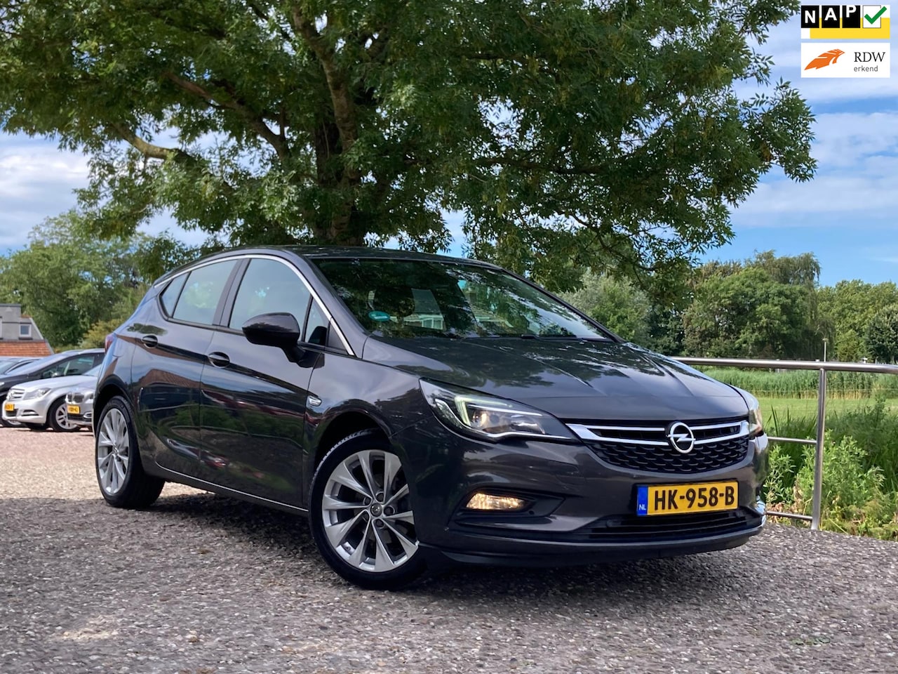 Opel Astra - 1.0 Edition | Cruise + Clima + Navi nu € 8.450,-!!! - AutoWereld.nl