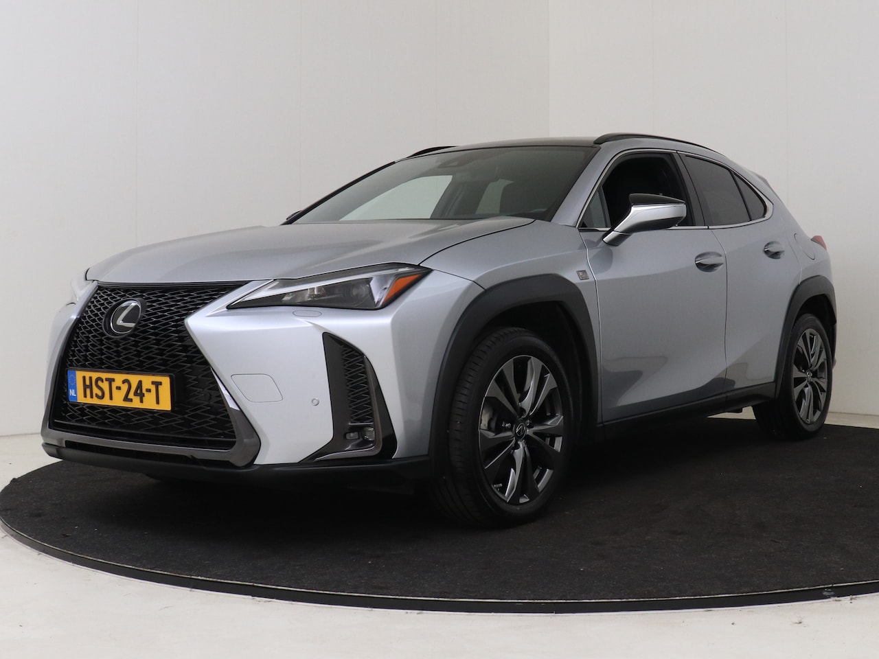 Lexus UX - 250h F-Sport Design | Lederen Bekleding | Stoel & Stuurverwarming | Bi-Tone | - AutoWereld.nl
