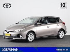 Toyota Auris - 1.8 Hybrid Executive | NL-Auto | Navigatie | Stoelverwarming | Trekhaak |
