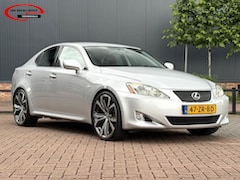 Lexus IS - 250 Business / NL-auto / Uitstraling
