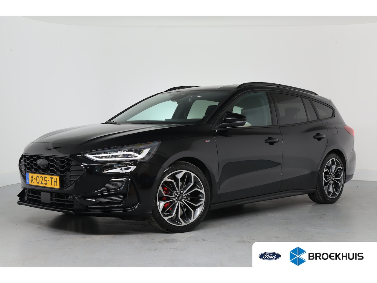 Ford Focus Wagon - 1.0 EcoBoost Hybrid ST Line X | Winter Pack | Camera | 18 inch lichtmetalen velgen | Clima - AutoWereld.nl