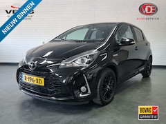 Toyota Yaris - 1.5 Hybrid Dynamic / Navigatie